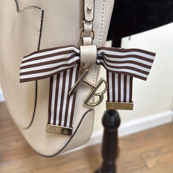 HENRI BENDEL W57TH Cream Saffiano Leather Hobo Crossbody - Picture 3 of 9